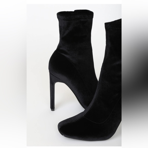 NWT Black Velvet boots - Picture 4 of 6